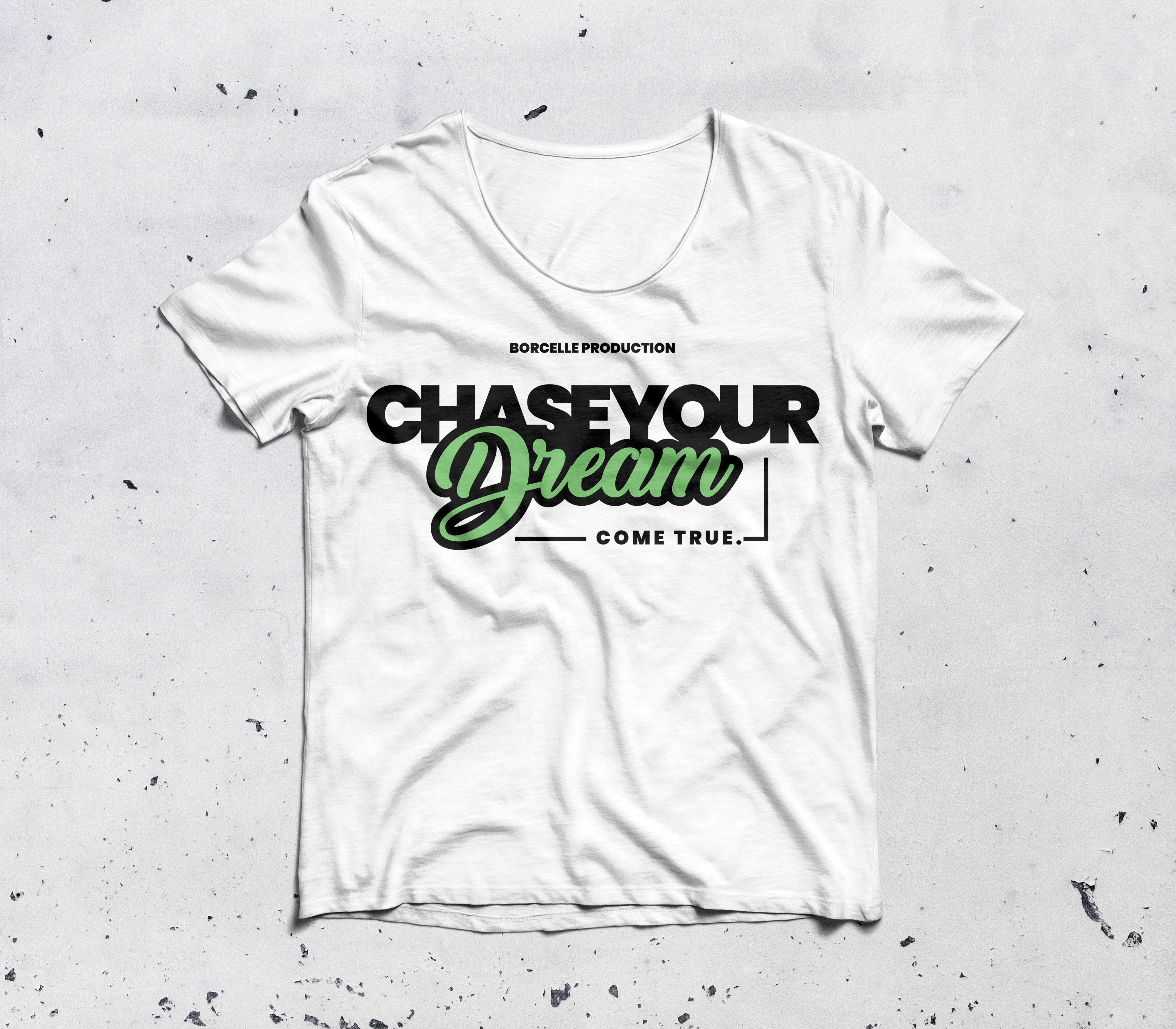 Decocanno "Chase Your Dream" Graphic T-Shirt – Motivational Tee for Men & Women | UK Streetwear